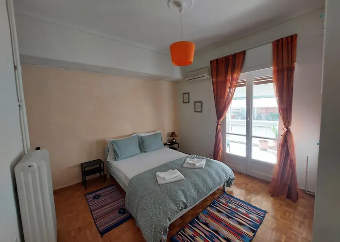 Retro Stay Athens