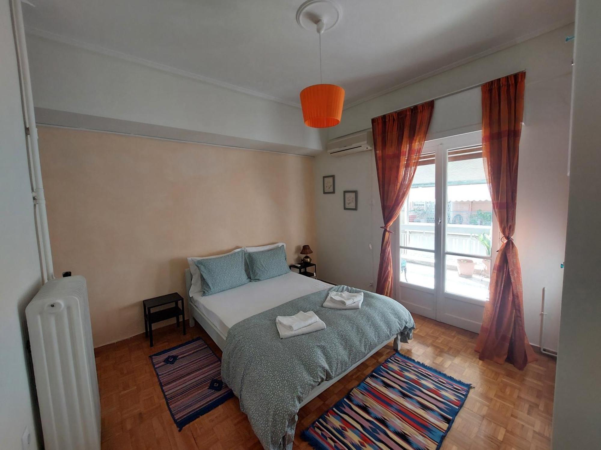 Retro Apartment *
